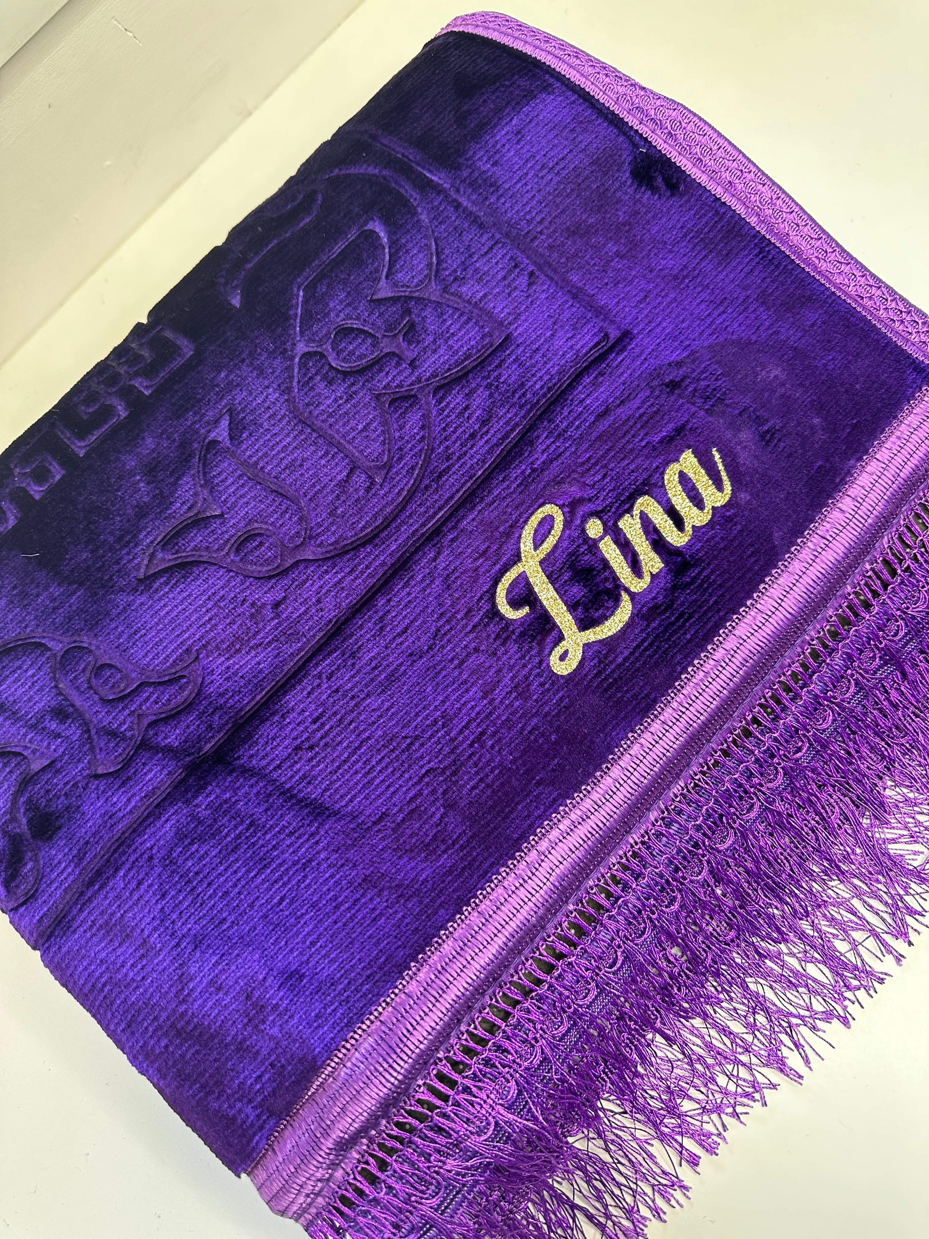 Tapis violet personnalisé