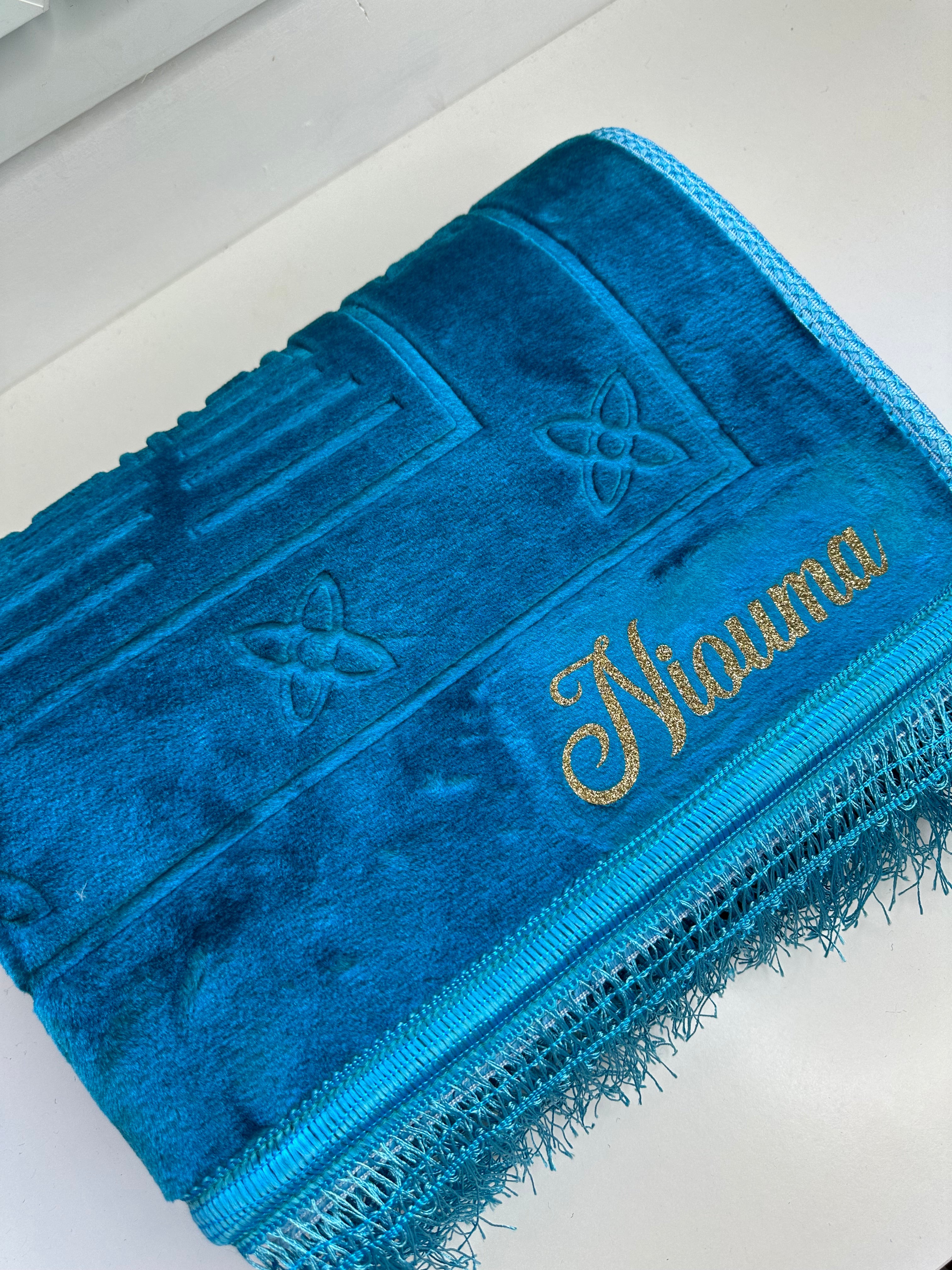 Tapis turquoise personnalisé