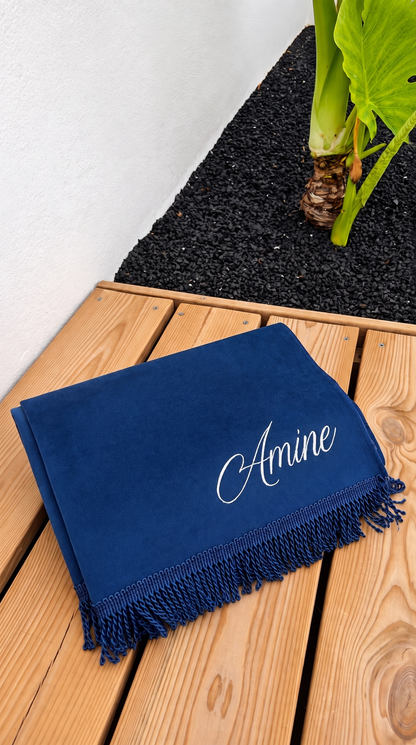 Tapis de prière bleu brodé