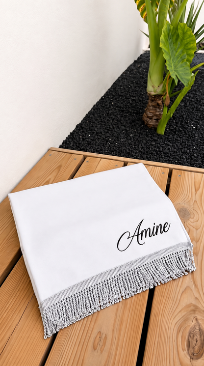 Tapis de prière gris brodé