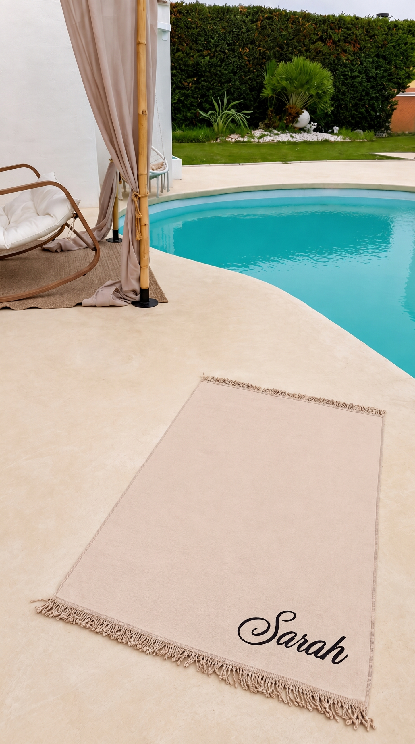 Tapis de prière beige brodé